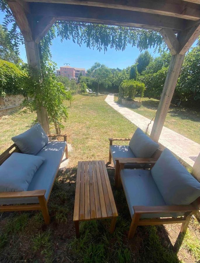 Petite Maison De Charme - Le Jardin Secret D'Alice Roquebrune-sur Argens Luaran gambar
